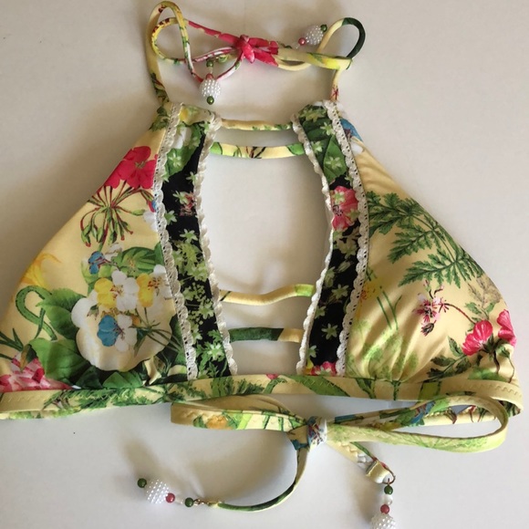 Isabella Rose Sweet Surrender Swimsuit Top - Picture 3 of 7